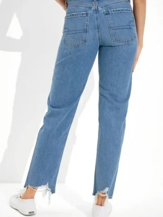 American Eagle Outfitters Light Blue Straight-Leg Jeans with Knee Distress - Picture 3 of 5